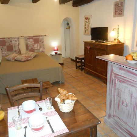Chambre D'Hotes Le Fourniou Melle  Luaran gambar