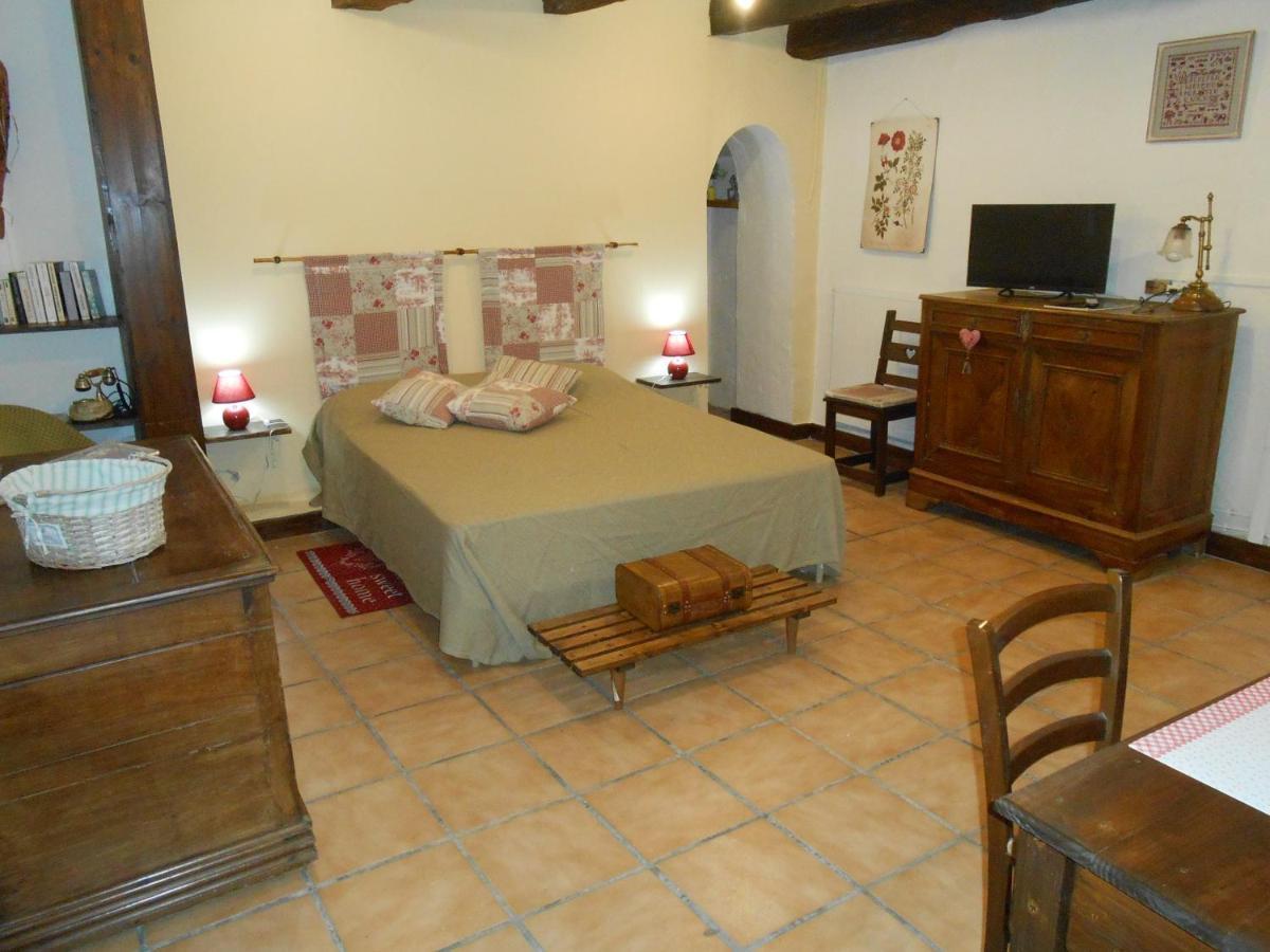 Chambre D'Hotes Le Fourniou Melle  Luaran gambar