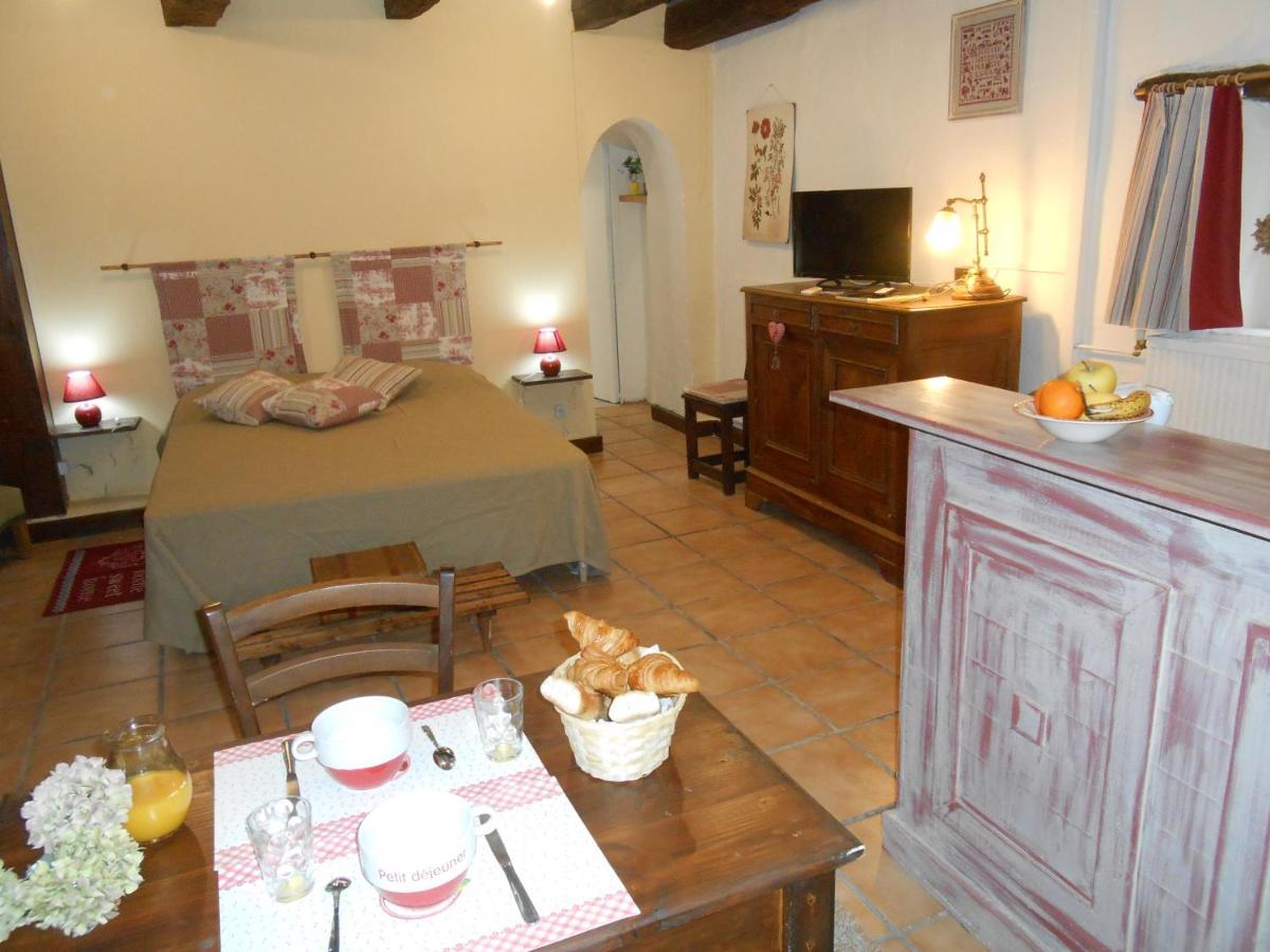 Chambre D'Hotes Le Fourniou Melle  Luaran gambar